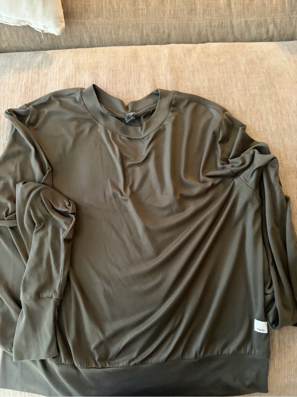 Vuori Daydream Crew Sweatshirt Size Medium